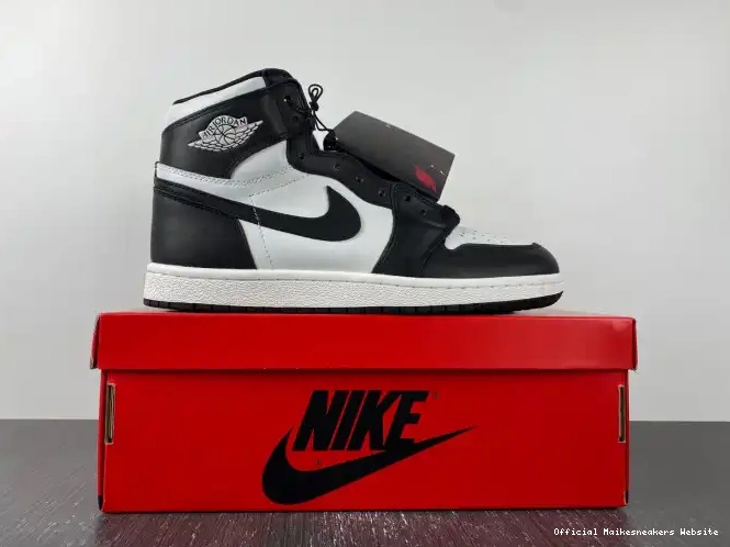 Official Maikesneakers Black High (2023) 85 Jordan White 1 BQ4422-001 Retro 0407